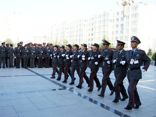 長(zhǎng)安保安列隊(duì)雄姿
